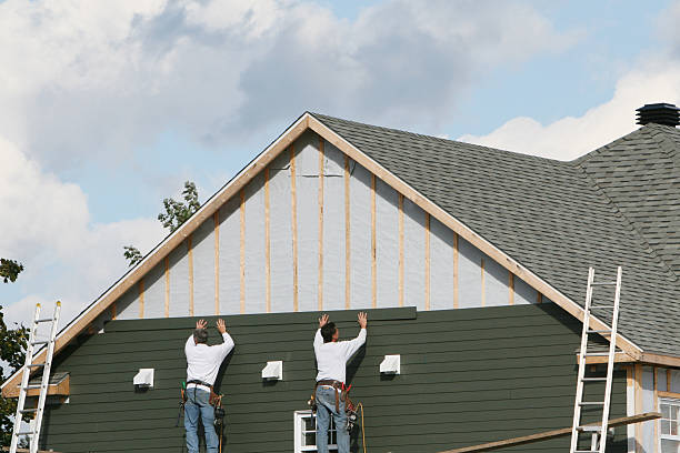 Professional Siding Installation technician working in Burr Hill, VA